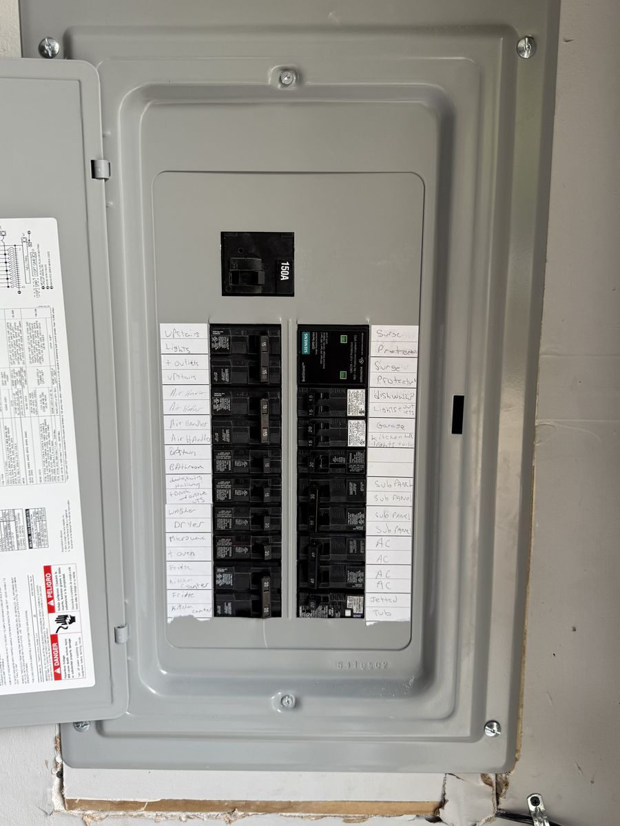 After: a new Siemens 150A main-breaker panel with clearly labeled circuits, installed by Fuse Electric LLC in Township of Washington, NJ