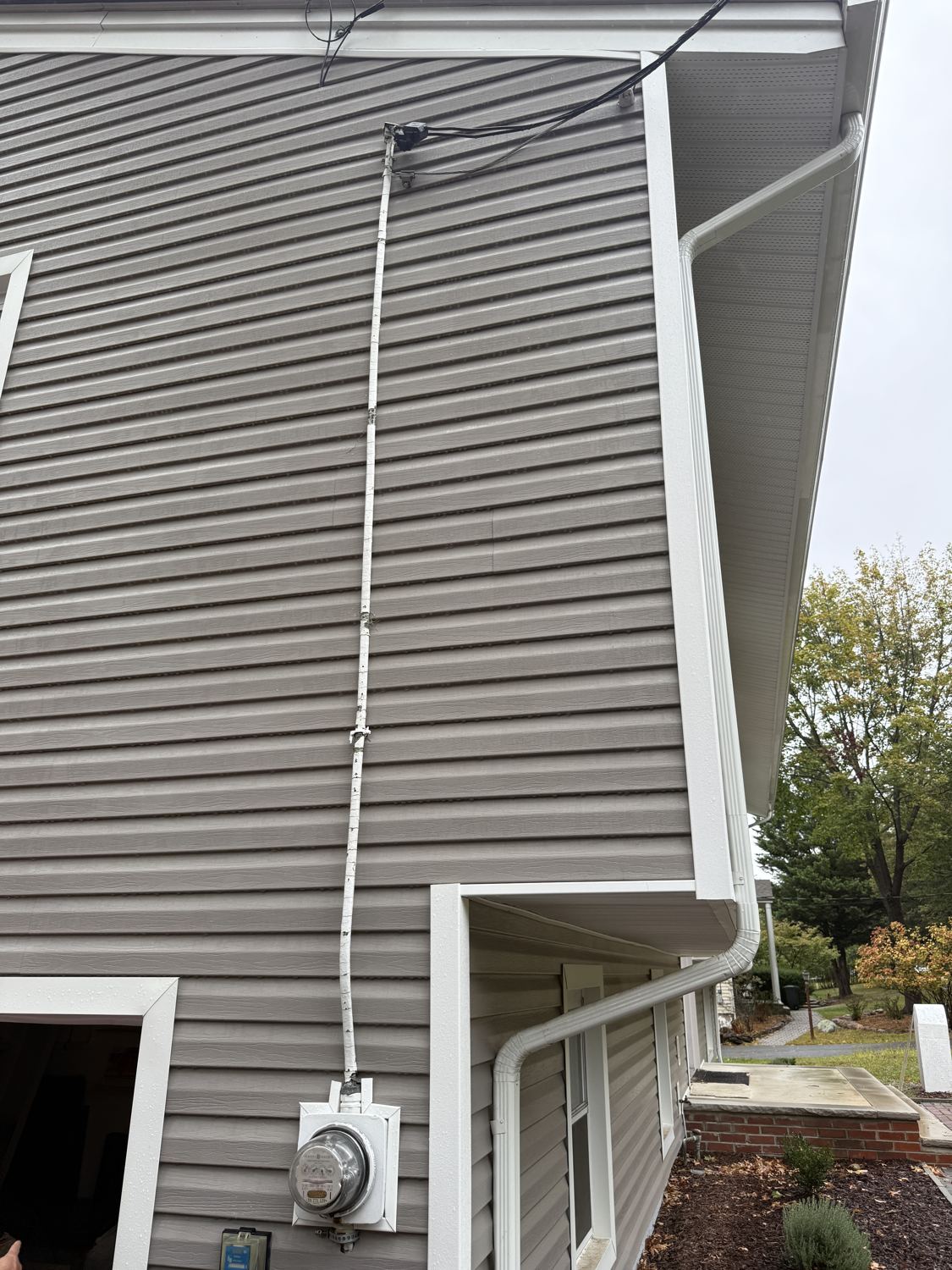 Aging electrical service on a Park Ridge, NJ home before the 200A upgrade